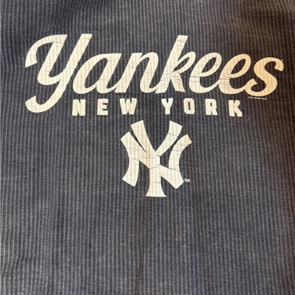 Corded New York Yankees Long-sleeve Shirt